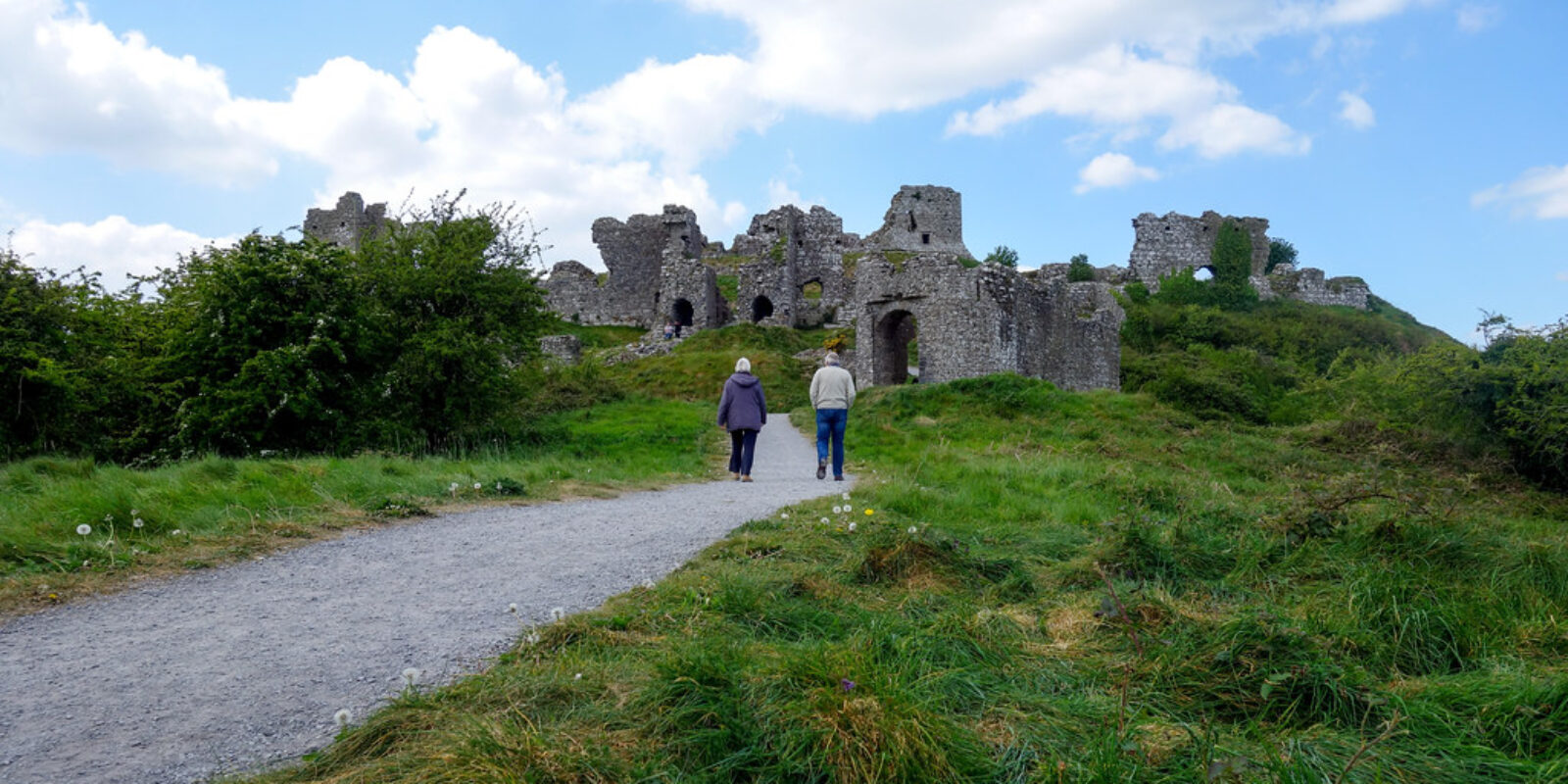 A couple during one of the senior travel spots in Ireland