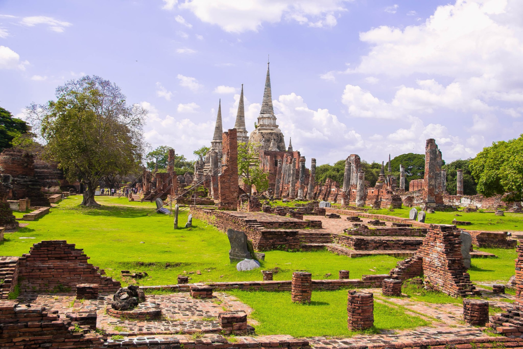 An image of a historical site in Ayutthaya.