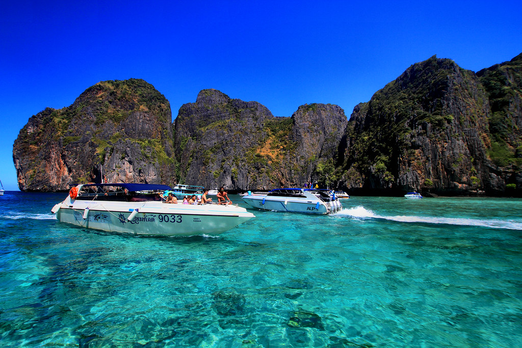 An image of clear bodies of water in Krabi.