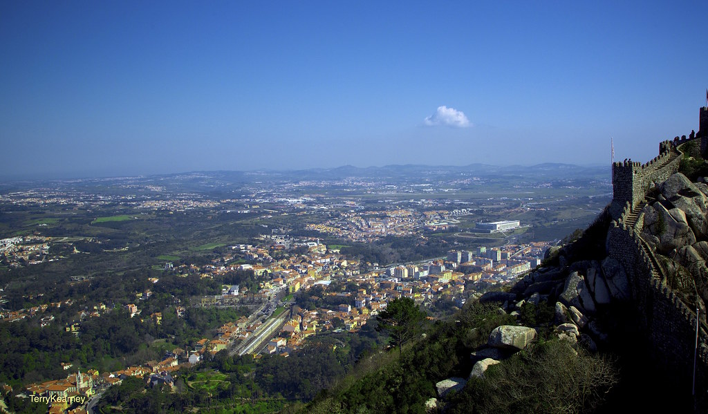 An aerial image of the Sintra town.