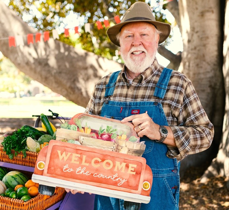 CSA initiatives connect consumers directly with local farmers. They usually support both the community and sustainable agricultural practices.