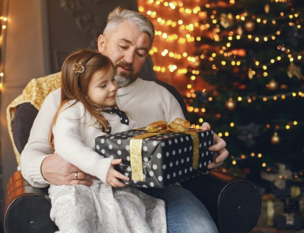 Thoughtful Gift Ideas for Grandkids That Foster Learning and Creativity