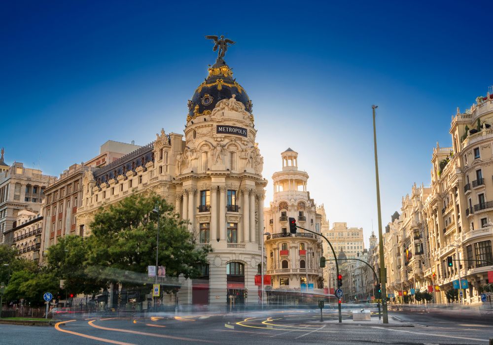 An image of the Gran Via Madrid district buildings. 