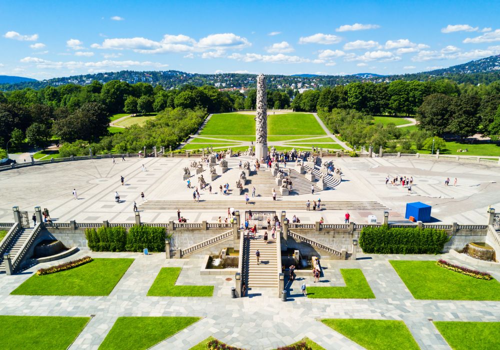 The Vigeland Scultpure Park image with tourists visiting the attraction. 