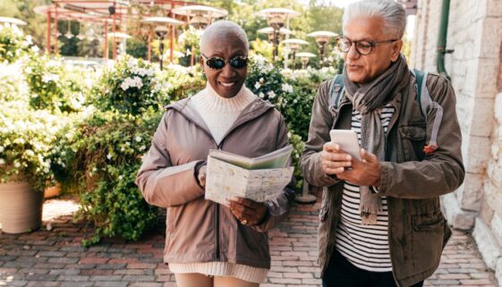 An image of a couple on a senior vacation to Porto.